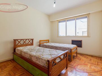 Excelente semipiso con balcón corrido
