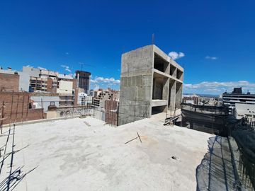DEPARTAMENTO ULTIMO PISO P 10 DECIMO   