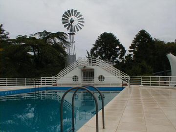 Casa en venta - 3 dormitorios 3 baños - 227mts2 - La Arbolada