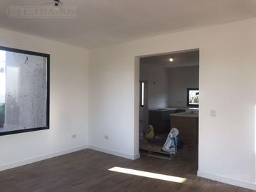 Casa en Venta Canton Norte PG 320.000 Dos Plantas con vistas a Laguna