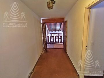 Casa mas departamento de dos ambientes en un hermoso barrio residencial de Mar de Ajo!!