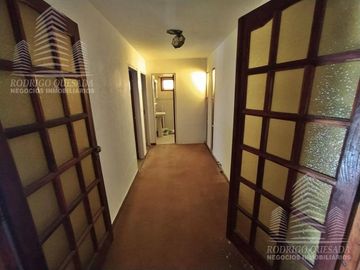 Casa mas departamento de dos ambientes en un hermoso barrio residencial de Mar de Ajo!!