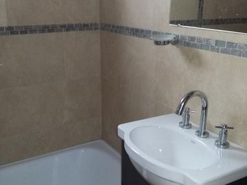 En Venta - Departamento 2 Ambientes c/Cochera - Sarandí, Avellaneda