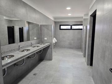 Nave Industrial en  ALQUILER  -  PILARICA