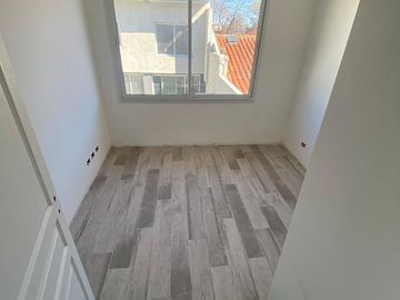 HERMOSO DUPLEX EN VENTA A ESTRENAR -ZONA OLIVOS.