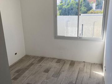 HERMOSO DUPLEX EN VENTA A ESTRENAR -ZONA OLIVOS.