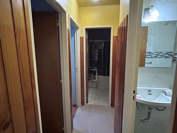 SEMI PISO 4 AMBIENTES - REFACCIONADO Y LUMINOSO - SOBRE AV SAN JUAN