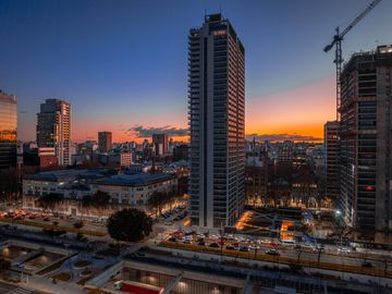 Excelente oportunidad, Loft  divisible con cochera en Venta , piso 19  en Quartier Del Bajo Torre 2.