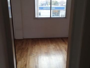Departamento de tres ambientes en el Centro de Tigre