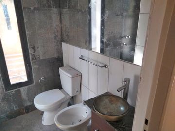 Vendo Casa en Housing Privado, Barrio Villa Belgrano