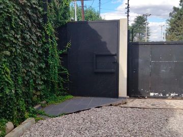 Vendo Casa en Housing Privado, Barrio Villa Belgrano