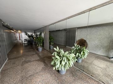 Departamento en Venta - 4 ambientes c/dependencia - Avellaneda
