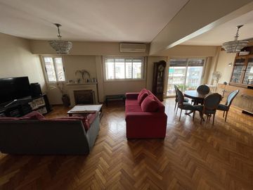 Departamento en Venta - 4 ambientes c/dependencia - Avellaneda
