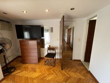 Departamento en Venta - 4 ambientes c/dependencia - Avellaneda