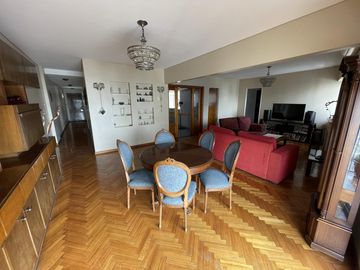 Departamento en Venta - 4 ambientes c/dependencia - Avellaneda