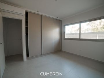 Casa de 3 dormitorios en La Castilla Club de Campo