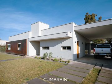 Casa de 3 dormitorios en La Castilla Club de Campo