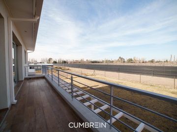 Casa de 3 dormitorios en La Castilla Club de Campo