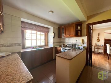 Casa de 4 Habitaciones en Venta
