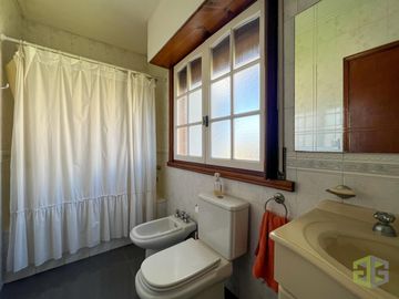 Casa de 4 Habitaciones en Venta