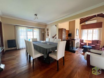 Casa de 4 Habitaciones en Venta