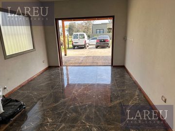 Casa en venta - Casuarinas Del Pilar