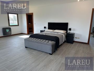 Casa en venta - Casuarinas Del Pilar