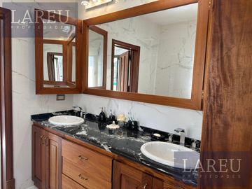 Casa en venta - Casuarinas Del Pilar