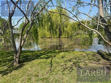 Casa en venta - Casuarinas Del Pilar