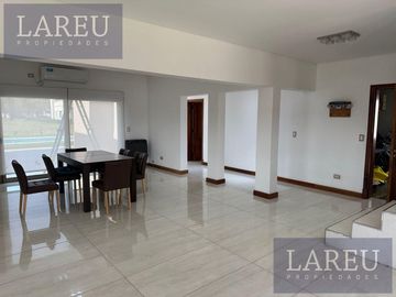 Casa en venta - Casuarinas Del Pilar