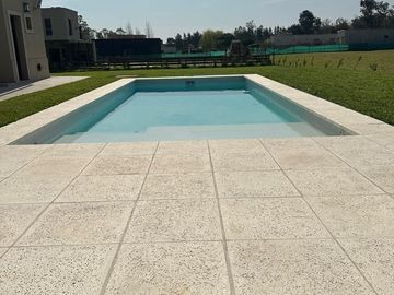 Casa en venta - Casuarinas Del Pilar