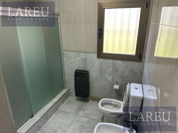 Casa en venta - Casuarinas Del Pilar