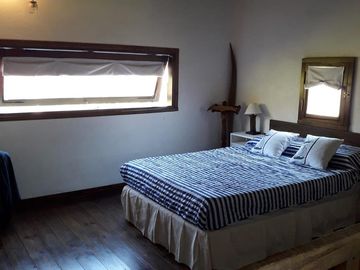 Casas en venta - 4 Dormitorios 2 Baños - 505Mts2 - Mar del Plata