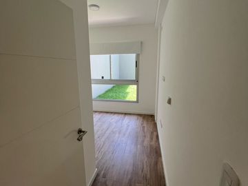 Departamento 3 ambientes con jardín y cochera - Saavedra