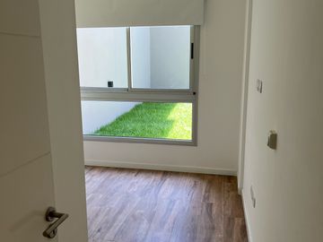 Departamento 3 ambientes con jardín y cochera - Saavedra
