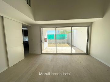VENTA DUPLEX 3 DORM Housing Chacritas Zona sur Seguridad