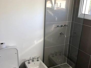 Casa en  venta! 3 dormitorios! Barrio Privado!