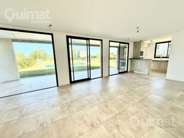 753M2 DE LOTE Casa en El Canton - Golf 90 -  A ESTRENAR, CON PISCINA, 4 AMB, COCINA Y PLAYROOM