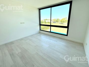 753M2 DE LOTE Casa en El Canton - Golf 90 -  A ESTRENAR, CON PISCINA, 4 AMB, COCINA Y PLAYROOM