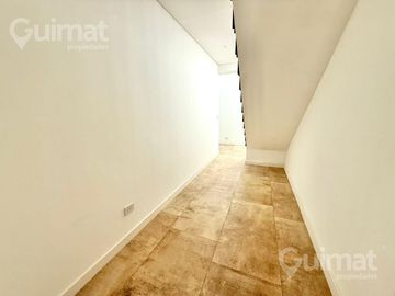753M2 DE LOTE Casa en El Canton - Golf 90 -  A ESTRENAR, CON PISCINA, 4 AMB, COCINA Y PLAYROOM