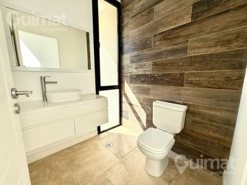 753M2 DE LOTE Casa en El Canton - Golf 90 -  A ESTRENAR, CON PISCINA, 4 AMB, COCINA Y PLAYROOM