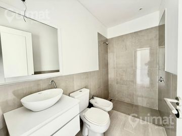 753M2 DE LOTE Casa en El Canton - Golf 90 -  A ESTRENAR, CON PISCINA, 4 AMB, COCINA Y PLAYROOM