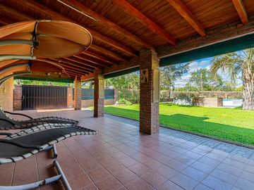 Casa en  Funes
