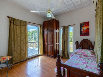 Casa en  Funes