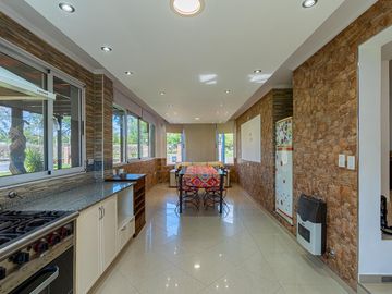 Casa en  Funes