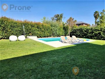 Casa en San Marino (Funes Hills)