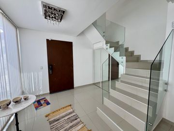 Casa en  el barrio Los Talas Canning