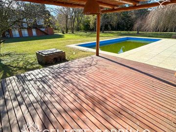 Venta - Casa - Barrio Parque La Verdad - Exaltación de la Cruz