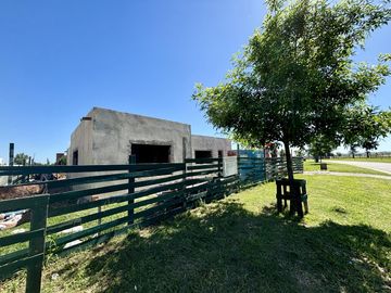 VENTA CASA SAN SEBASTIAN AREA 1 - 5 AMBIENTES