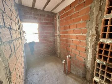 VENTA CASA SAN SEBASTIAN AREA 1 - 5 AMBIENTES